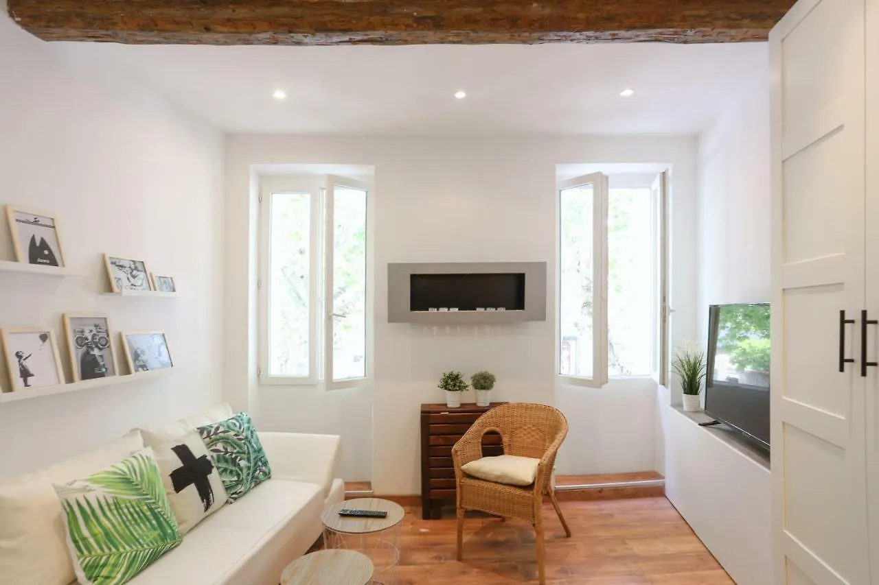 Gregbnb - T2 Cosy Et Design - Parking Inclus - Wifi - 15Min Gare Toulon Apartment